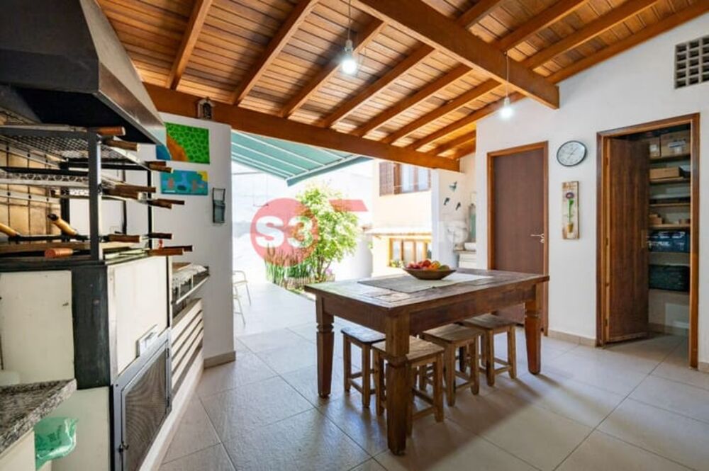 Casa, 4 quartos, 240 m² - Foto 3