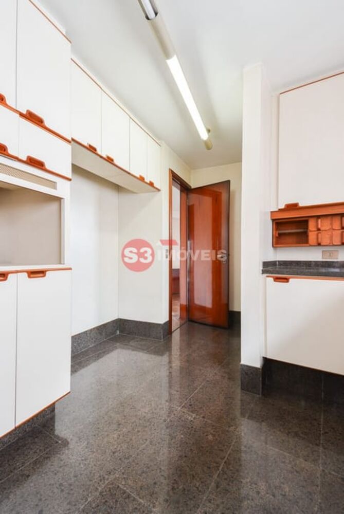 Apartamento à venda com 4 quartos, 274m² - Foto 2
