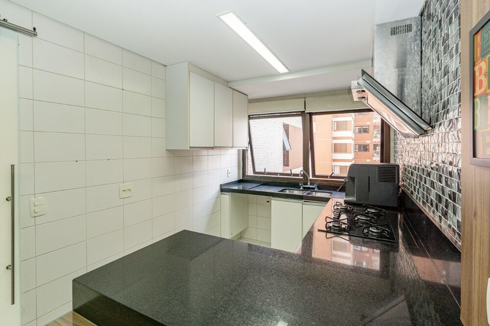 Apartamento à venda com 3 quartos, 167m² - Foto 9