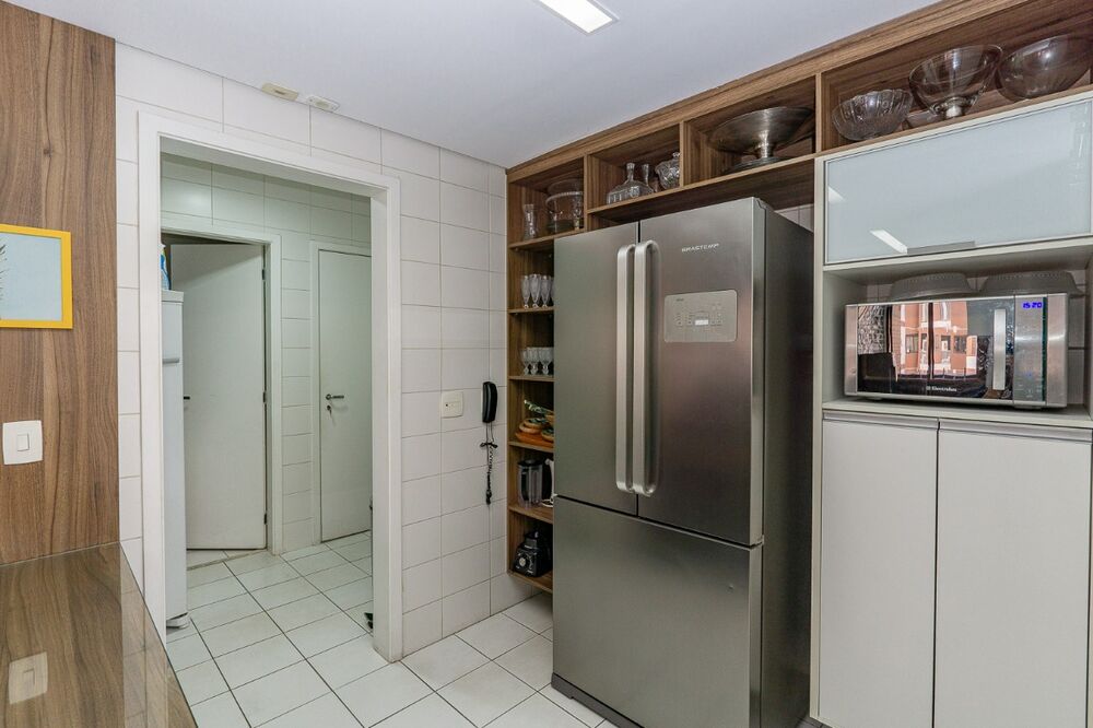 Apartamento à venda com 3 quartos, 167m² - Foto 8