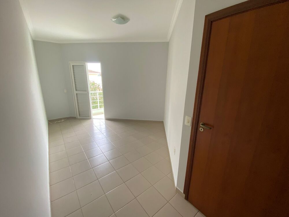 Casa à venda com 6 quartos, 290m² - Foto 8