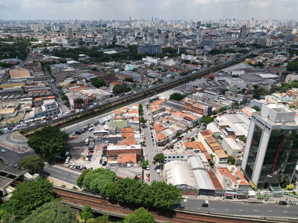 Apartamento à venda com 2 quartos, 65m² - Foto 20