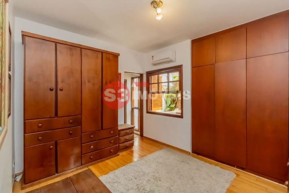 Casa, 4 quartos, 310 m² - Foto 2