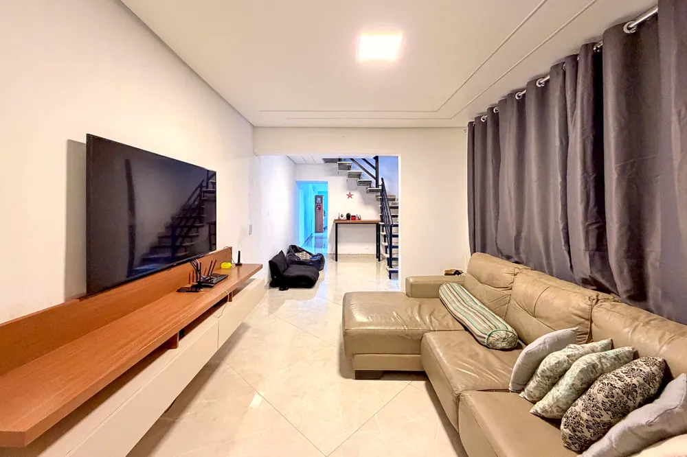 Sobrado, 3 quartos, 255 m² - Foto 1
