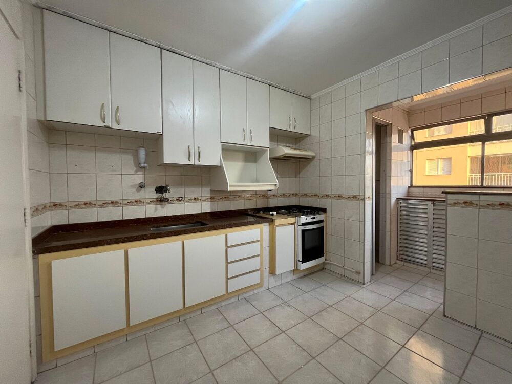 Apartamento à venda com 3 quartos, 79m² - Foto 4