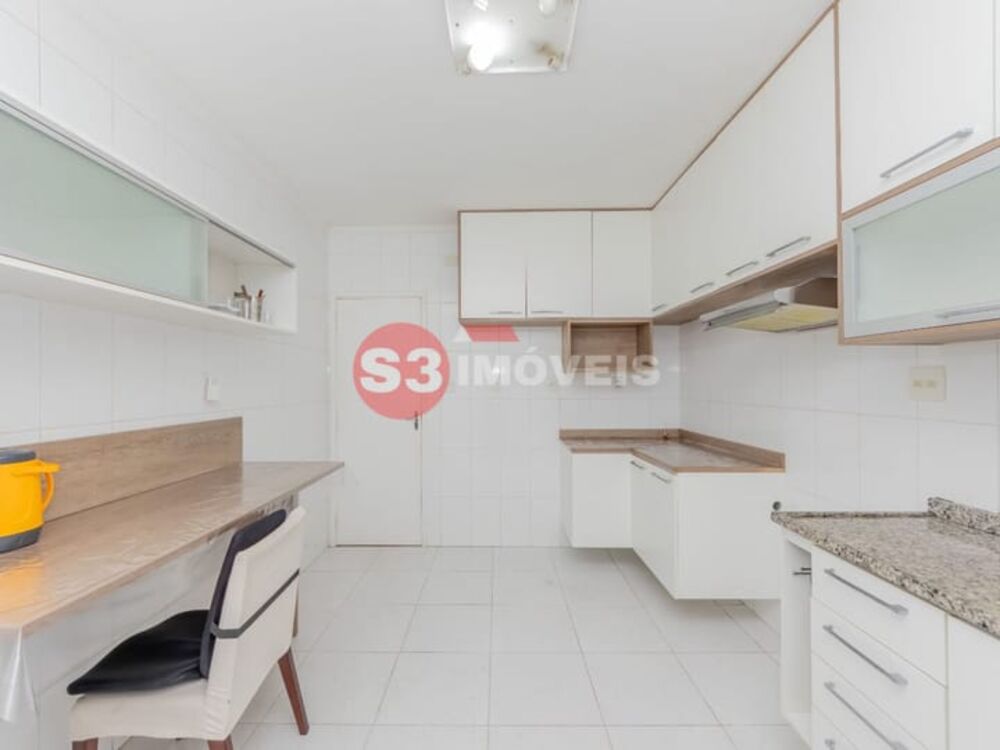 Casa à venda com 3 quartos, 180m² - Foto 3