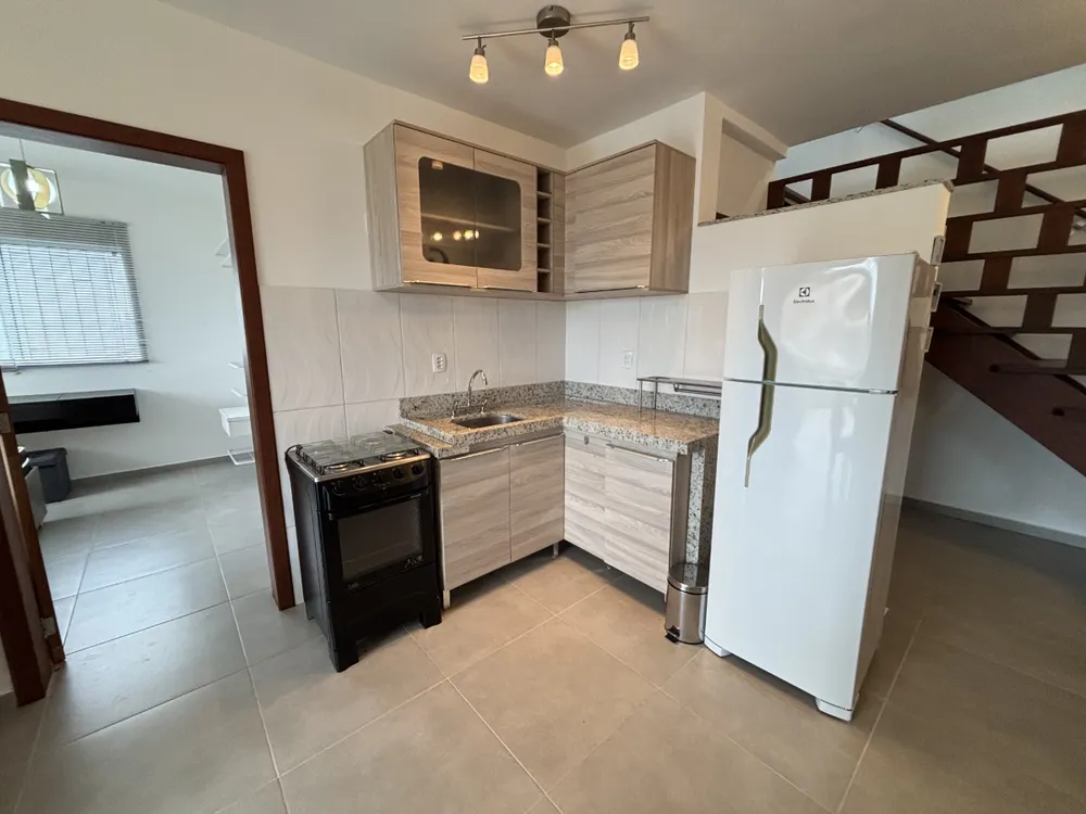 Casa, 4 quartos, 227 m² - Foto 2