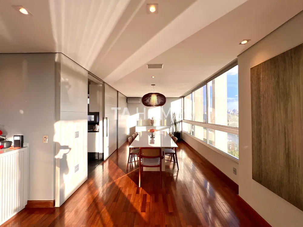 Apartamento, 3 quartos, 191 m² - Foto 2