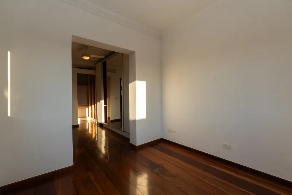 Casa, 3 quartos, 239 m² - Foto 2