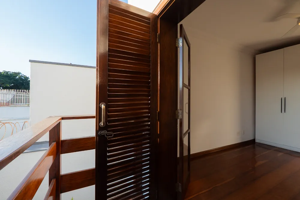 Casa, 3 quartos, 239 m² - Foto 3