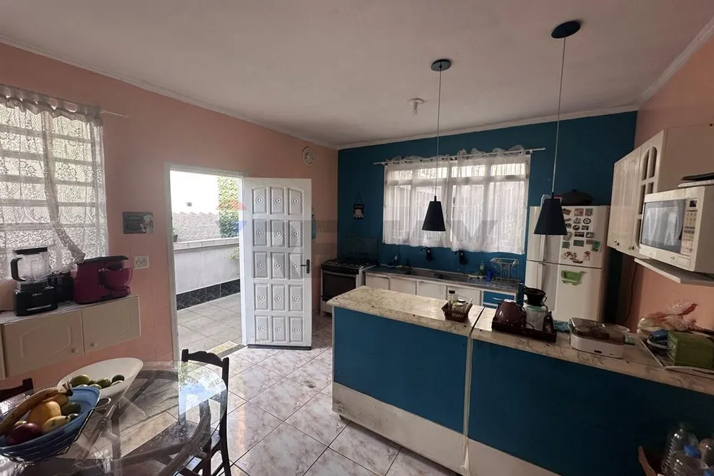 Casa, 3 quartos, 198 m² - Foto 3
