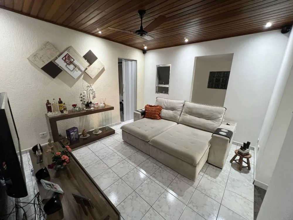 Casa, 3 quartos, 200 m² - Foto 1