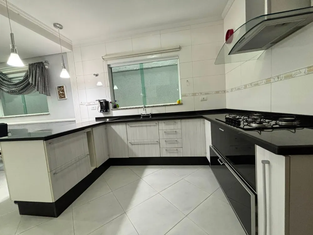 Sobrado, 3 quartos, 193 m² - Foto 1