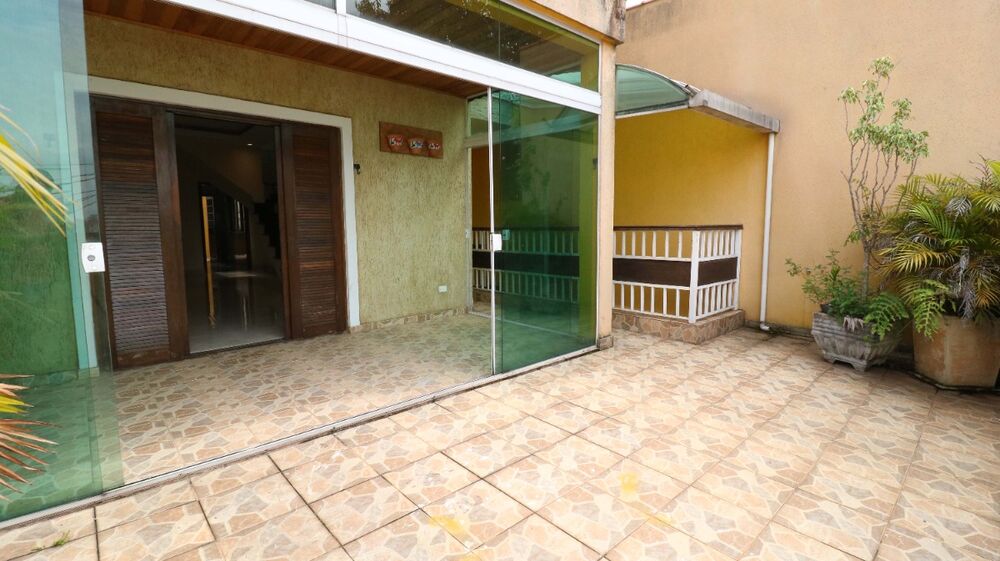 Casa, 3 quartos, 230 m² - Foto 2