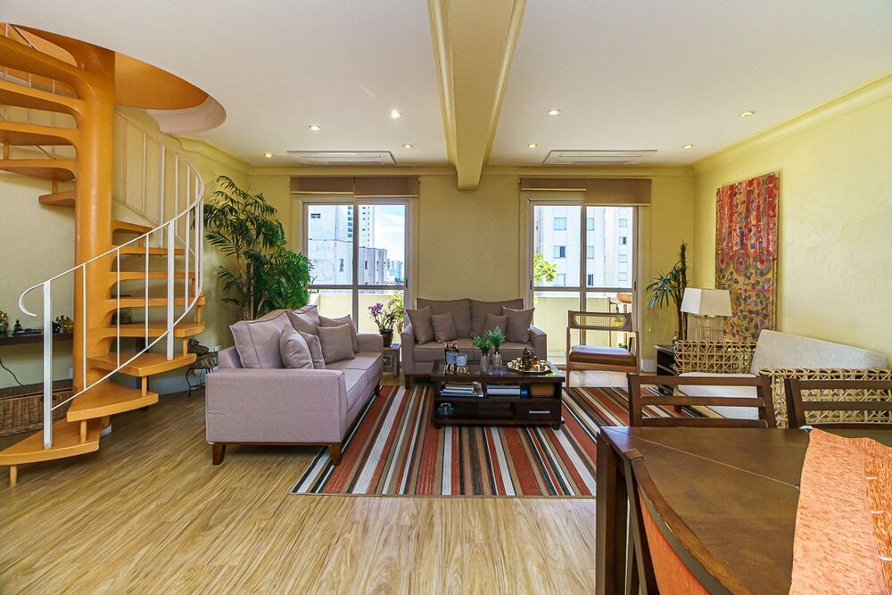 Cobertura, 3 quartos, 231 m² - Foto 2