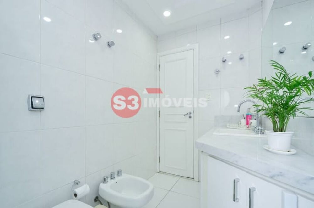 Apartamento à venda com 3 quartos, 230m² - Foto 15