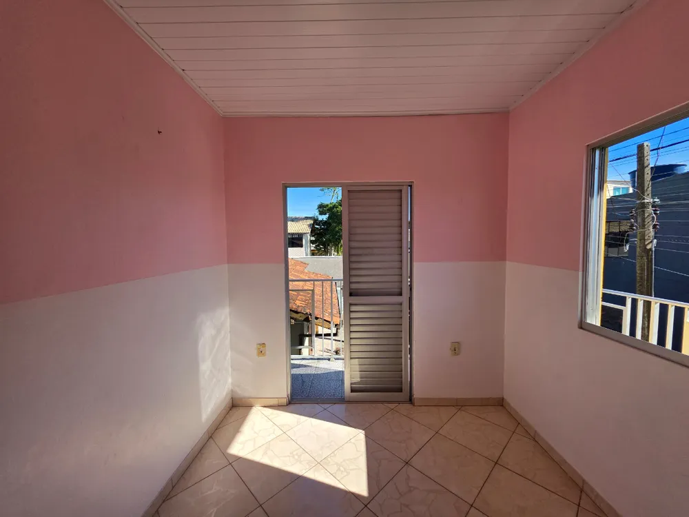 Casa, 6 quartos, 220 m² - Foto 2