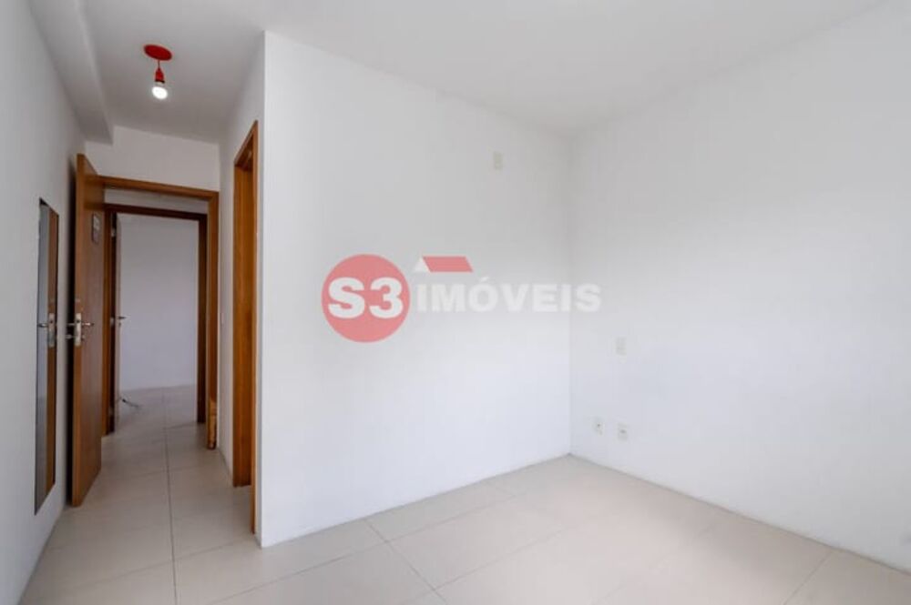 Apartamento à venda com 2 quartos, 60m² - Foto 11