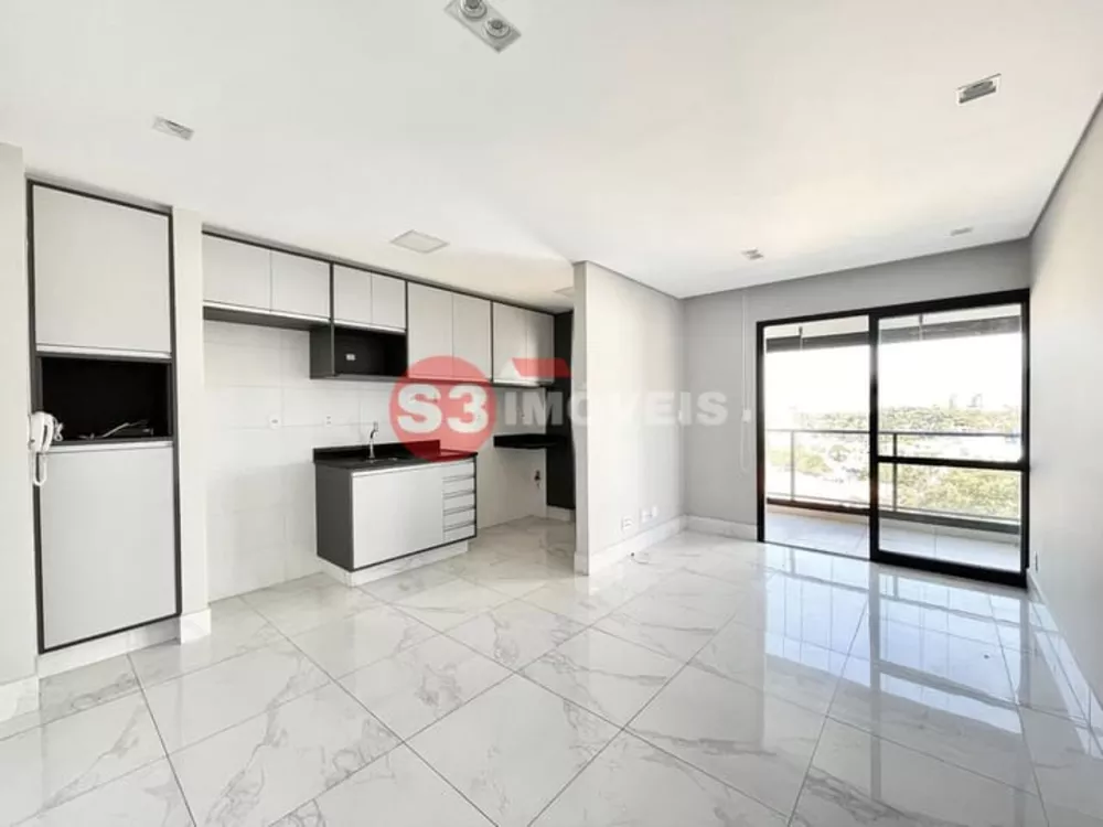 Apartamento à venda com 2 quartos, 64m² - Foto 1