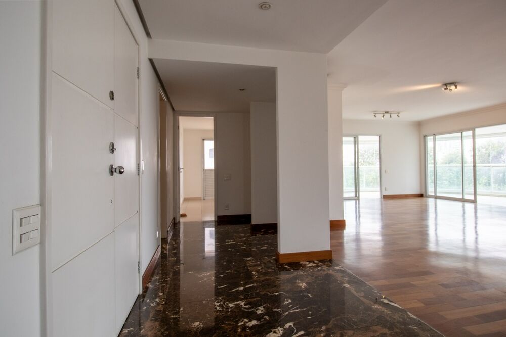 Apartamento à venda com 4 quartos, 438m² - Foto 2