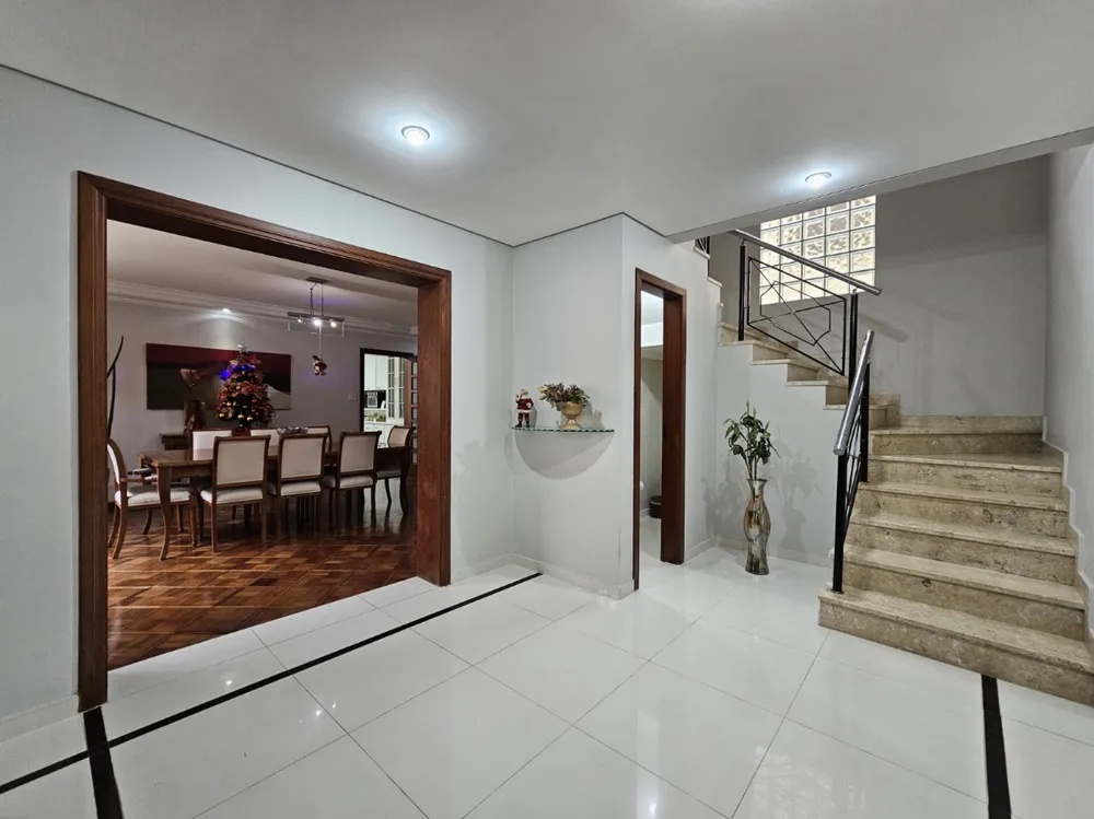 Sobrado, 4 quartos, 453 m² - Foto 1