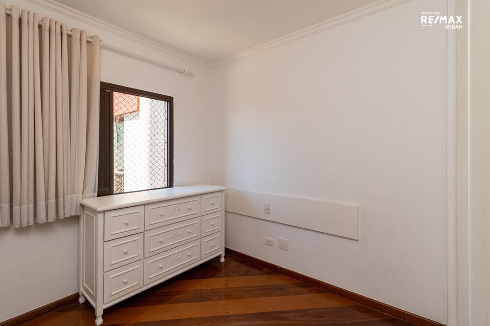 Apartamento à venda com 4 quartos, 146m² - Foto 14