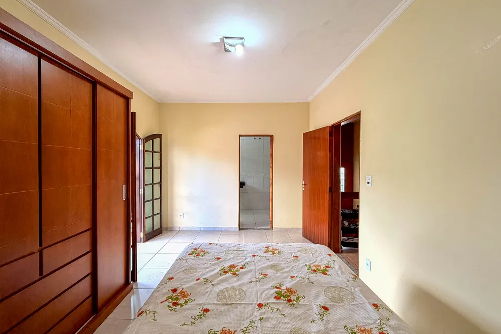 Sobrado, 3 quartos, 222 m² - Foto 2