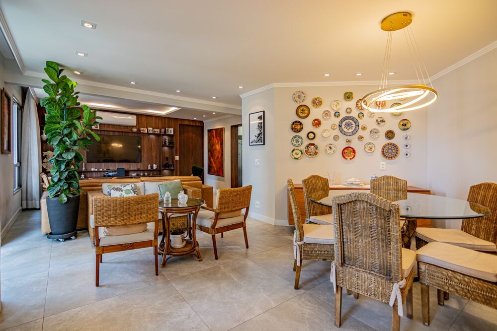 Apartamento à venda com 3 quartos, 133m² - Foto 1