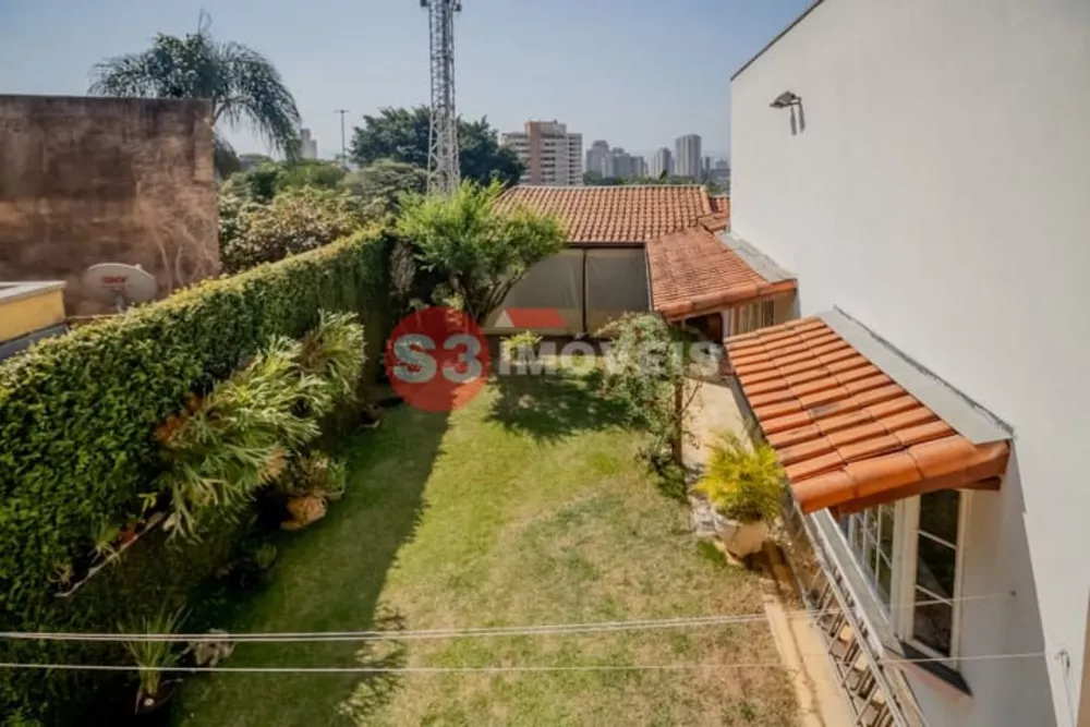 Casa à venda com 3 quartos, 256m² - Foto 4