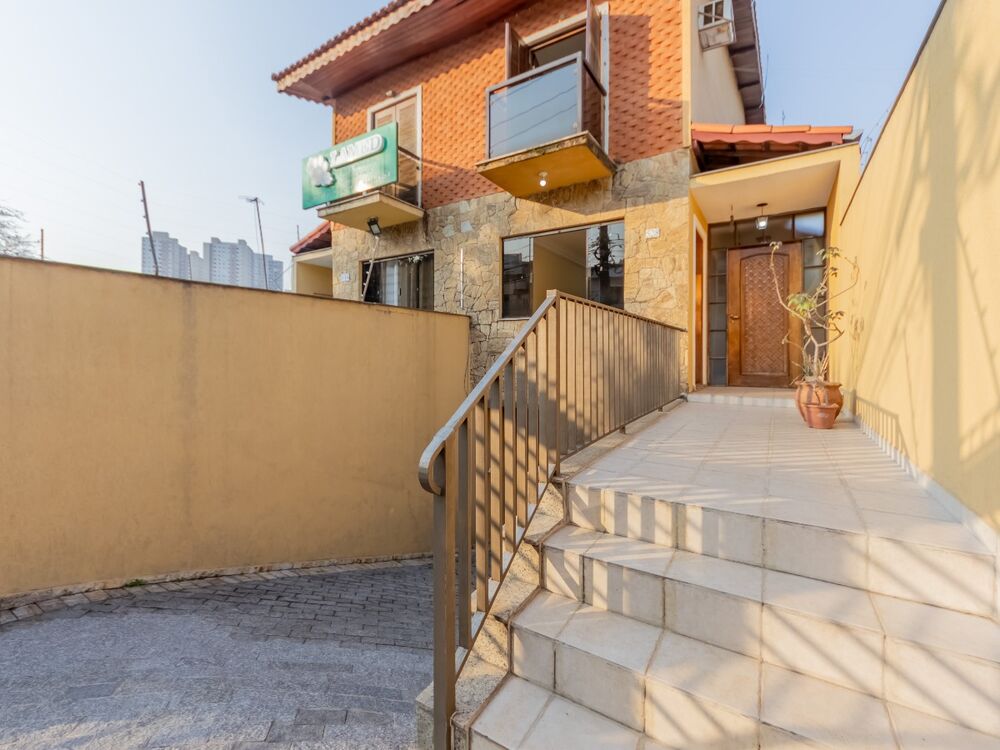 Casa, 3 quartos, 247 m² - Foto 1