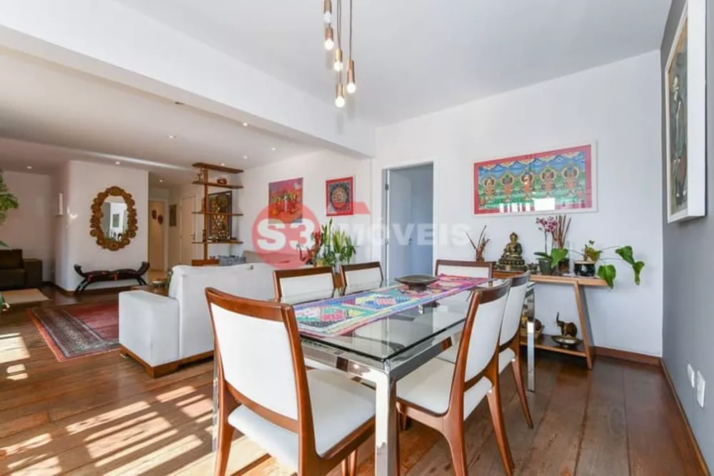 Apartamento à venda com 4 quartos, 200m² - Foto 2