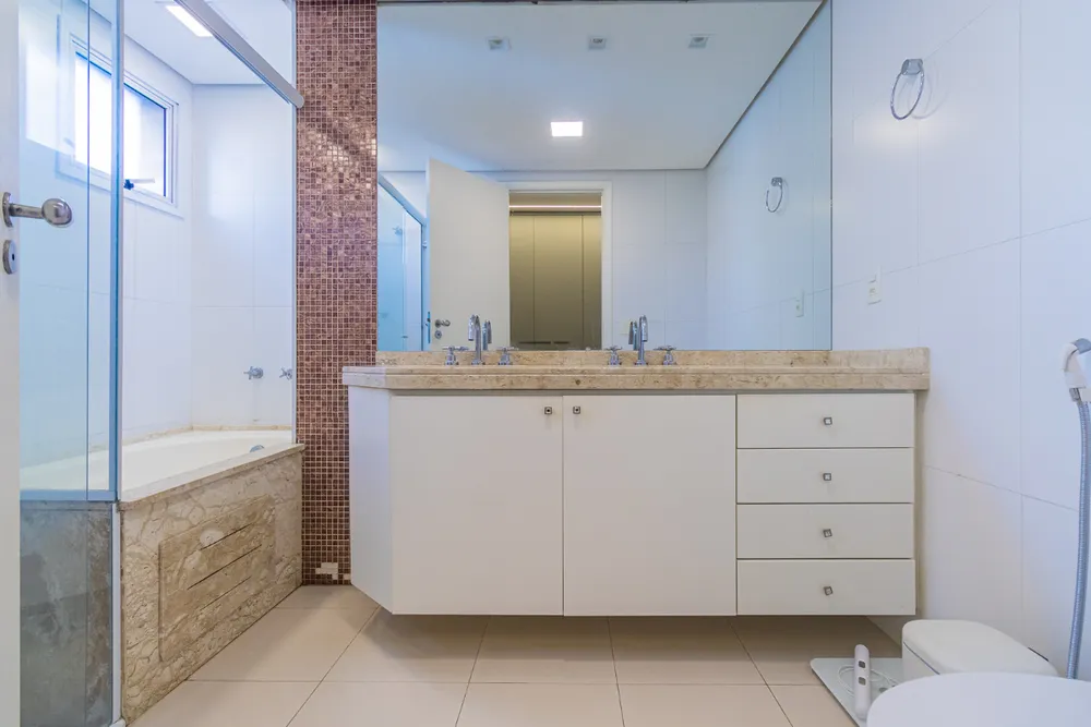 Apartamento, 4 quartos, 239 m² - Foto 2