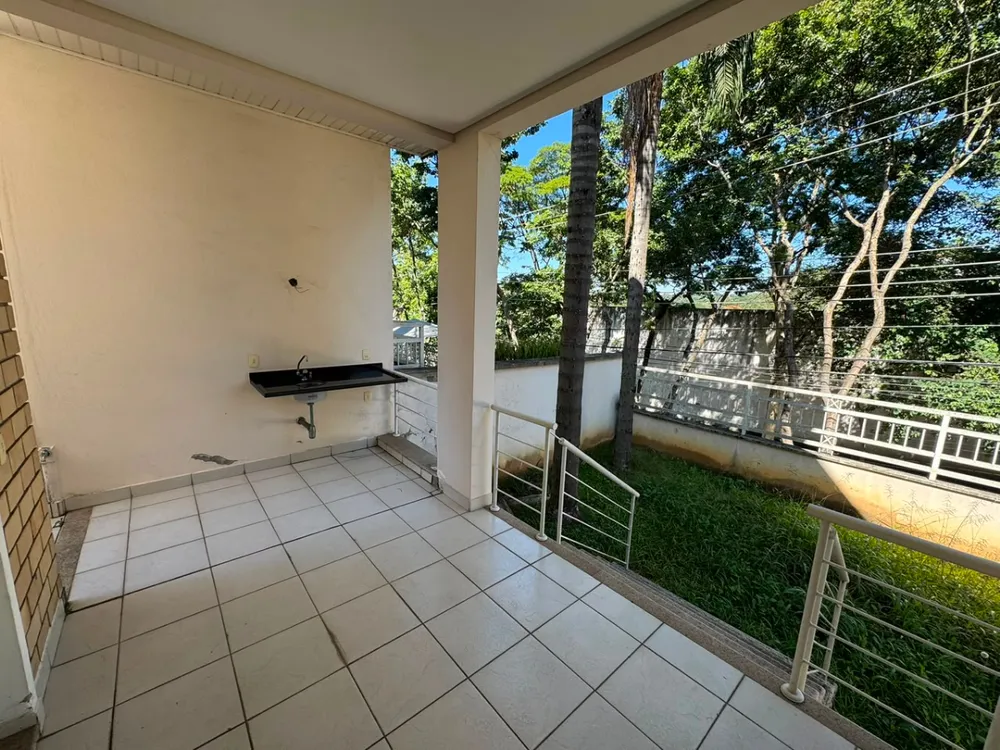 Casa, 3 quartos, 250 m² - Foto 2