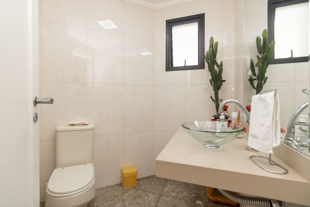 Apartamento, 3 quartos, 158 m² - Foto 2