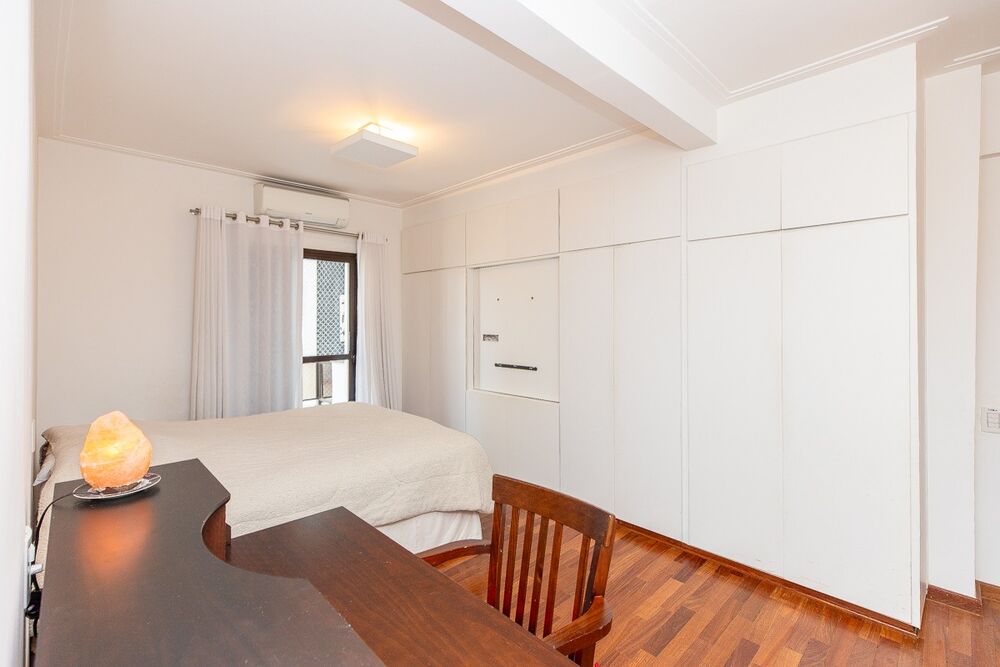 Apartamento à venda com 4 quartos, 223m² - Foto 19