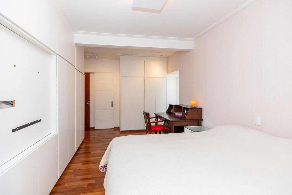 Apartamento à venda com 4 quartos, 223m² - Foto 23