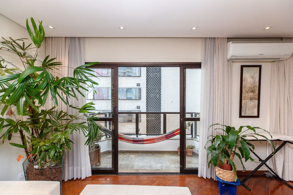Apartamento à venda com 4 quartos, 223m² - Foto 4