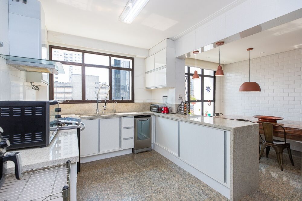 Apartamento à venda com 4 quartos, 223m² - Foto 5