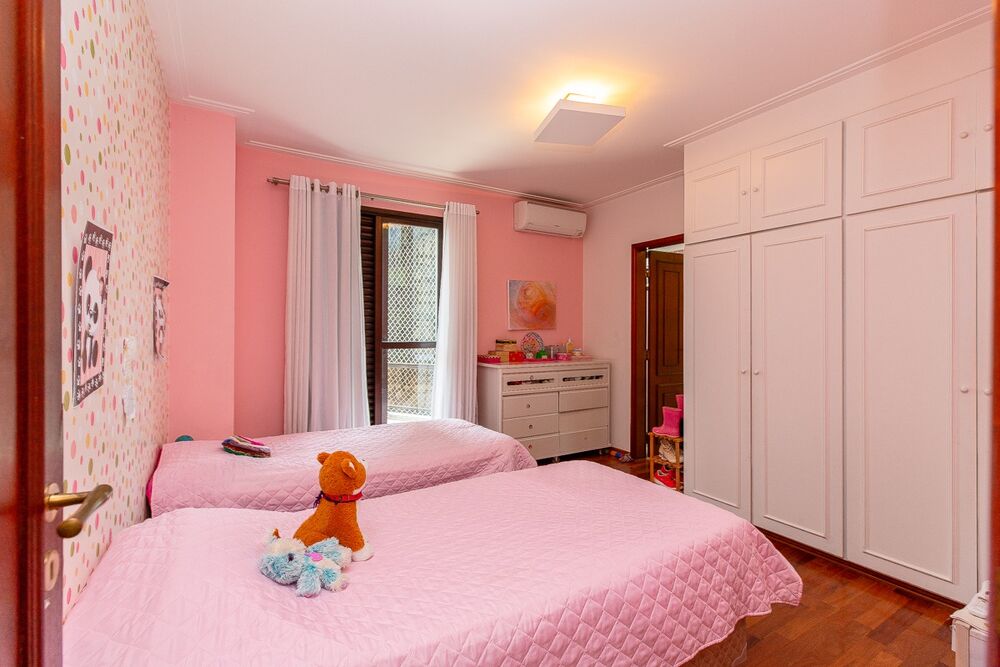 Apartamento à venda com 4 quartos, 223m² - Foto 10