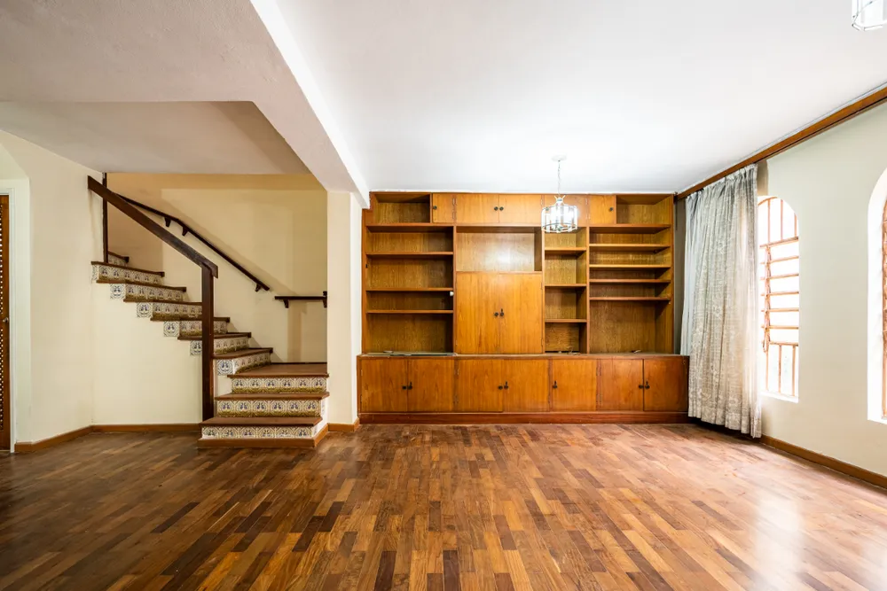 Sobrado, 6 quartos, 236 m² - Foto 2