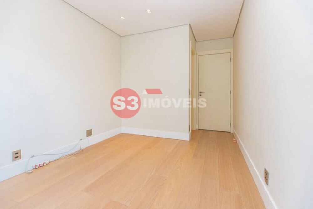 Apartamento, 3 quartos, 244 m² - Foto 2