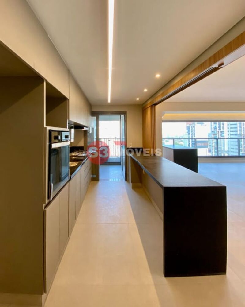 Apartamento à venda com 3 quartos, 130m² - Foto 4