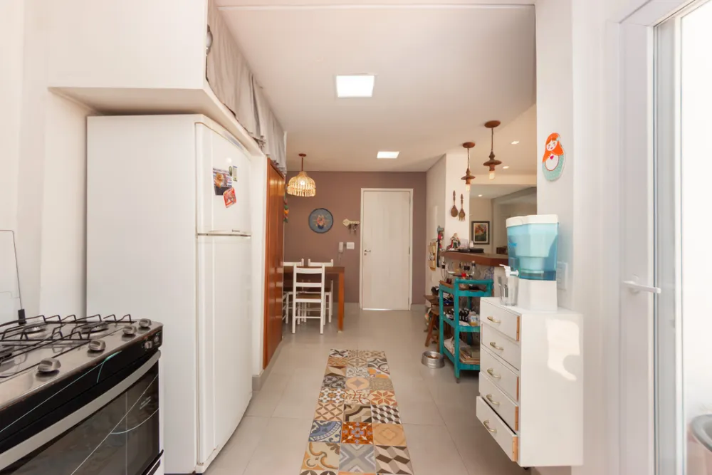 Casa, 4 quartos, 247 m² - Foto 2