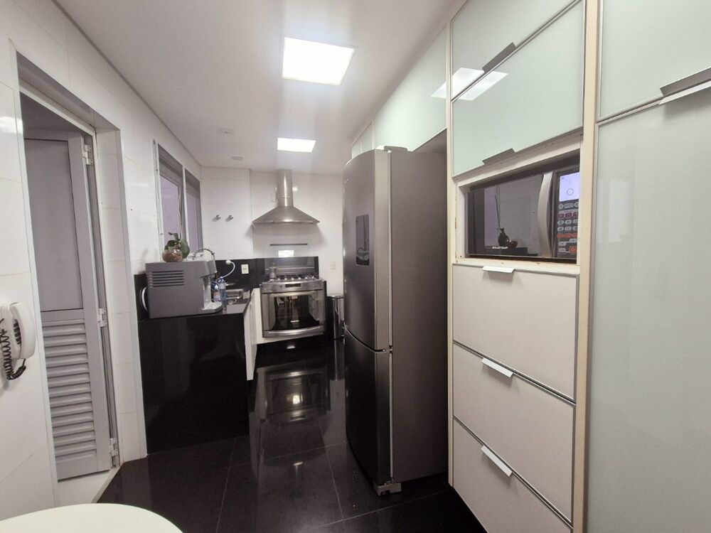 Apartamento, 3 quartos, 121 m² - Foto 2