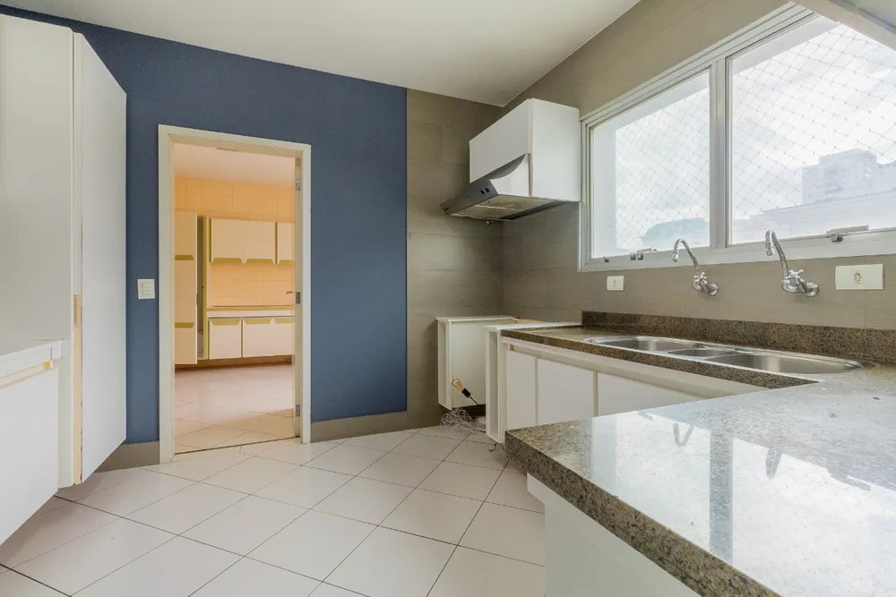Apartamento, 3 quartos, 236 m² - Foto 1