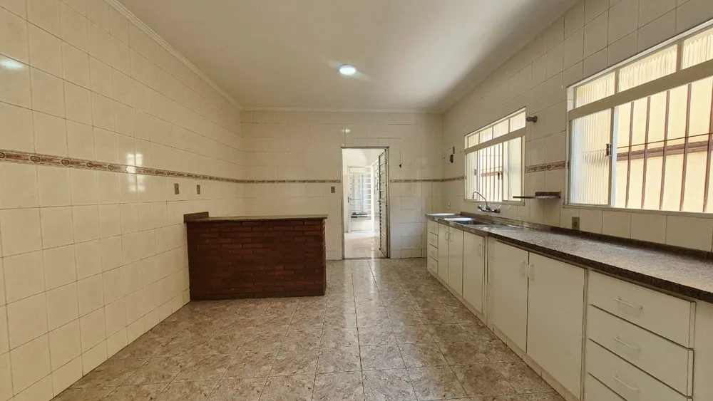 Sobrado, 4 quartos, 199 m² - Foto 1