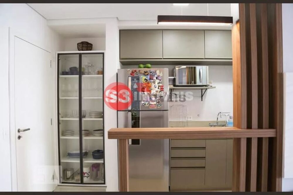 Apartamento à venda com 2 quartos, 70m² - Foto 3