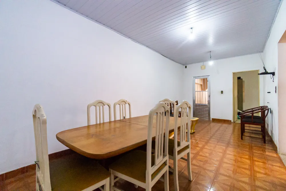 Casa, 2 quartos, 180 m² - Foto 1