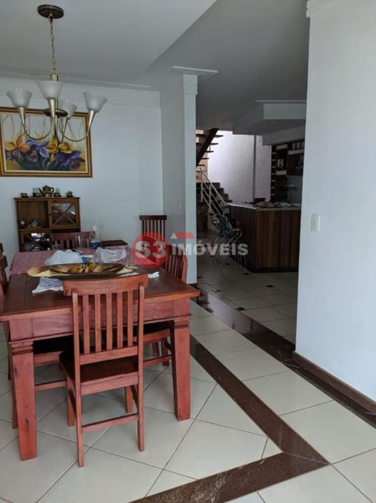 Casa, 3 quartos, 330 m² - Foto 4