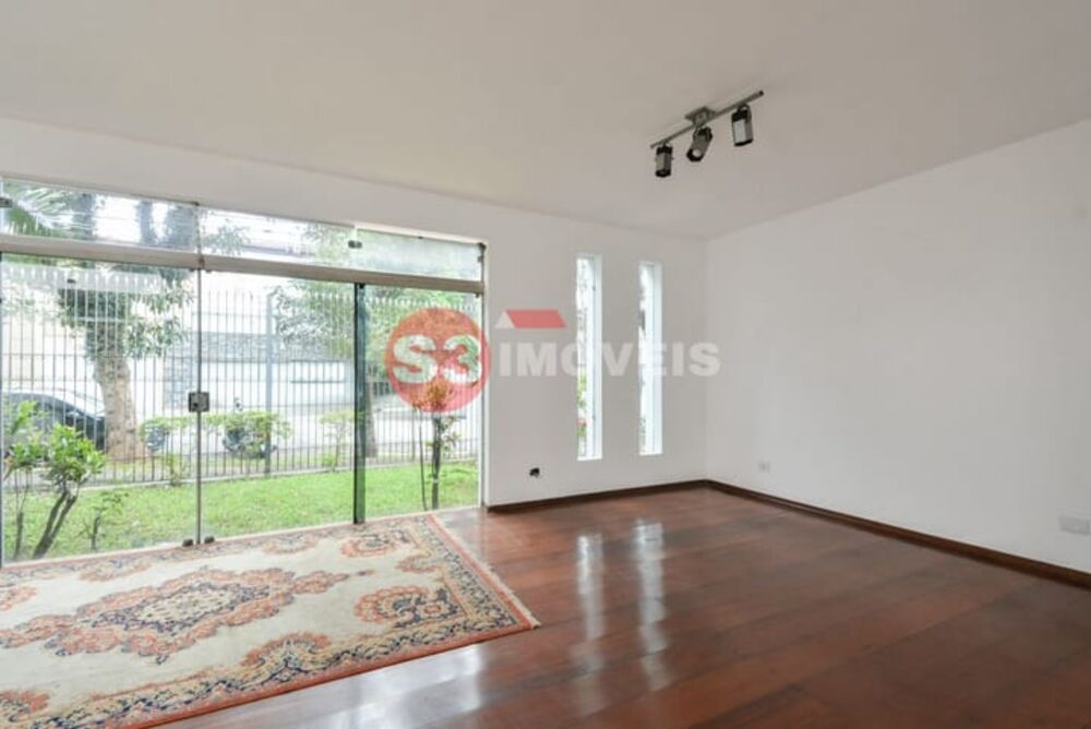Casa, 4 quartos, 331 m² - Foto 1